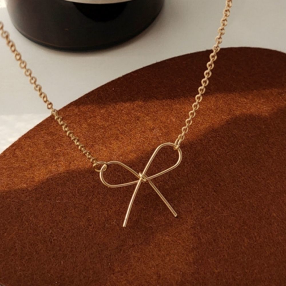 Dainty Bow Necklace